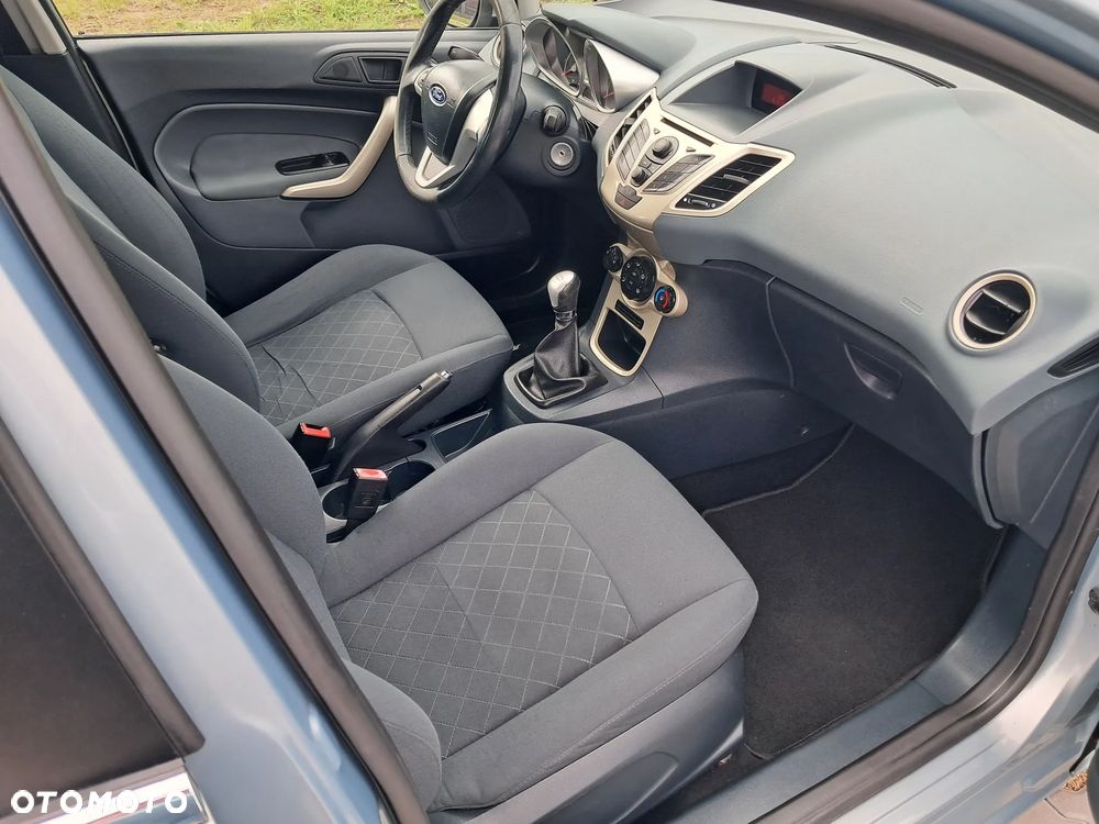 Ford Fiesta 1.4 Champions Edition - 15