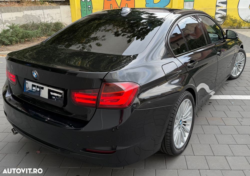 BMW Seria 3 320d Aut. Luxury Line - 2