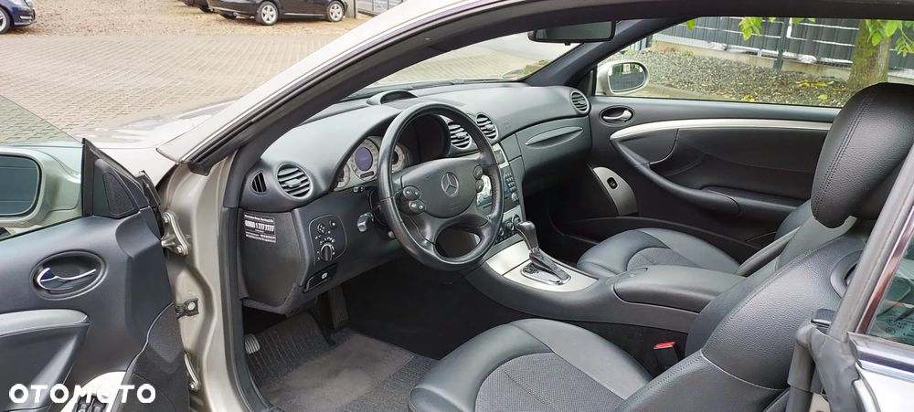 Mercedes-Benz CLK - 32