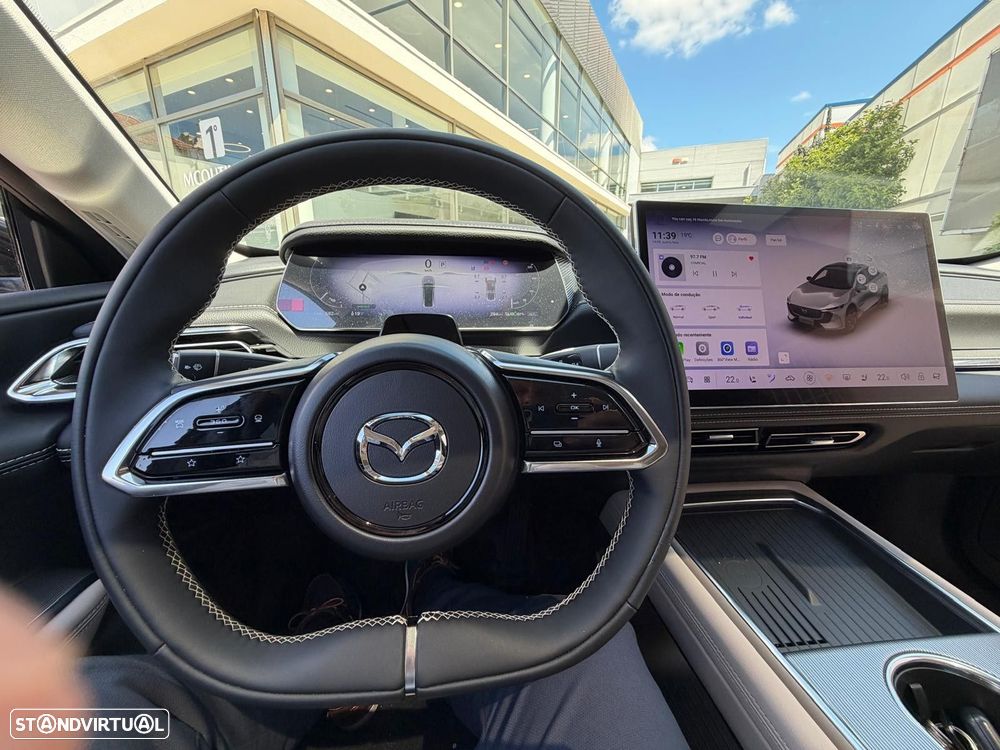 Mazda 6e 68.8 kWh Takumi - 8