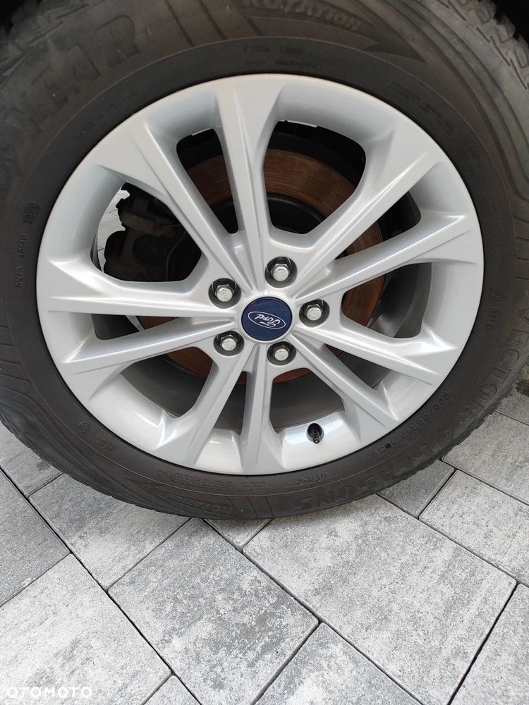 Ford Kuga 2.0 TDCi FWD Titanium - 19