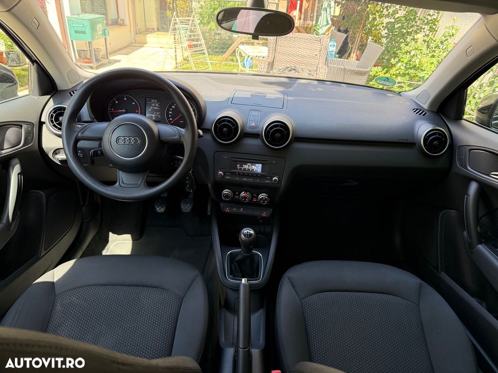 Audi A1 1.6 TDI Attraction - 10