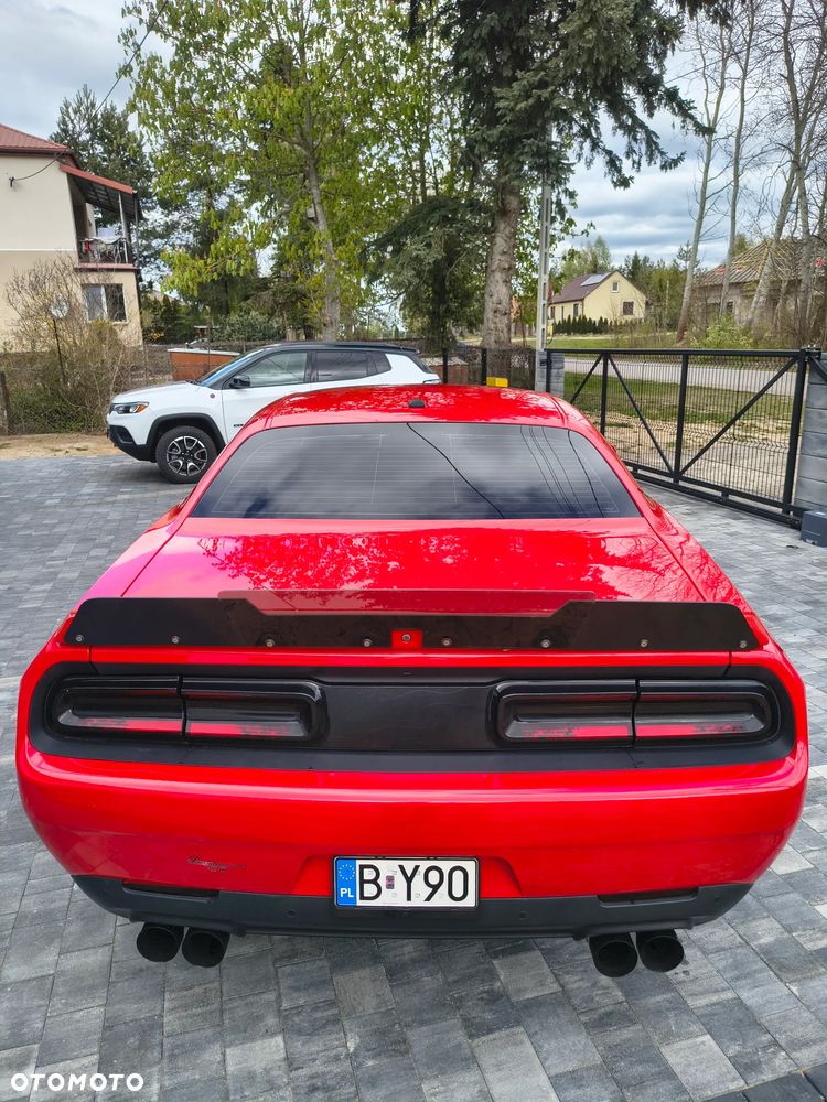 Dodge Challenger - 22