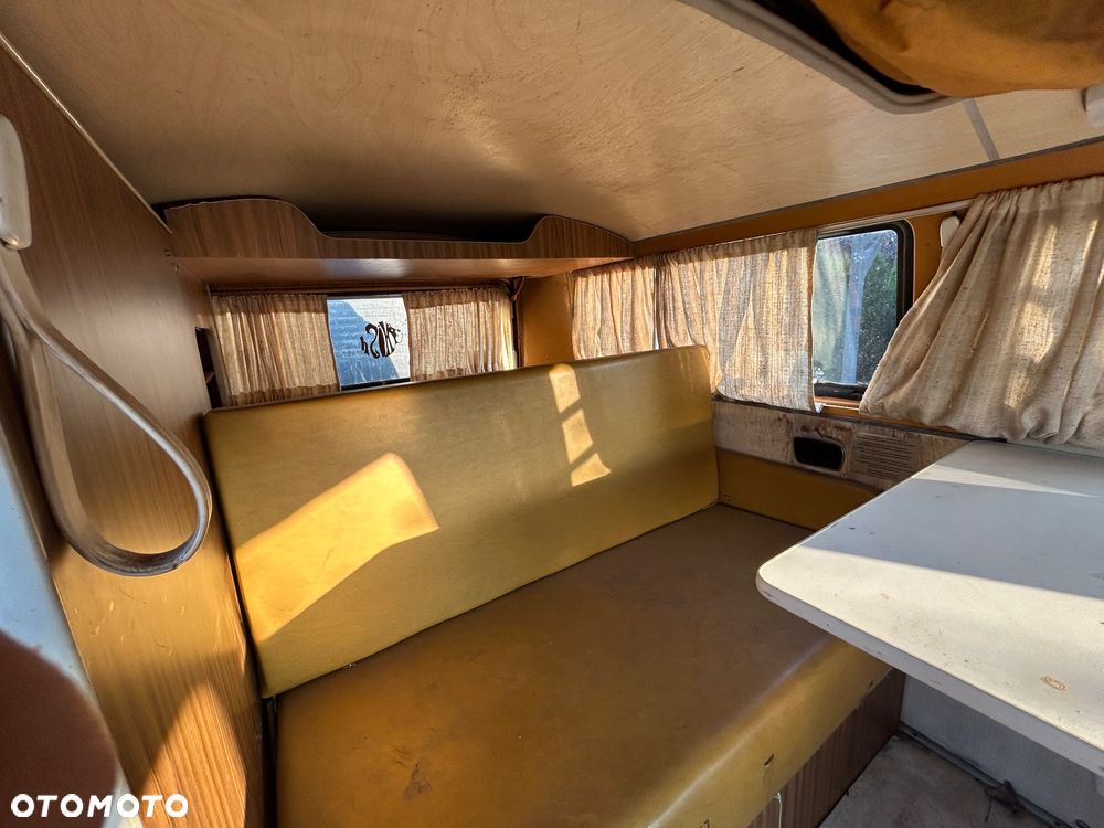 Volkswagen Transporter - 12