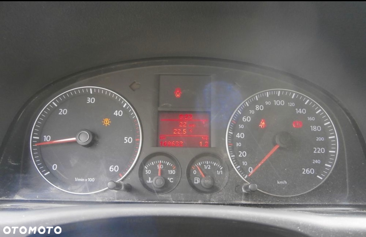 Volkswagen Touran 2.0 TDI DPF Comfortline - 5