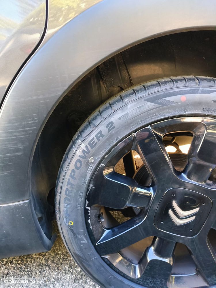 Citroën C3 1.2 PureTech Shine EAT6 - 30