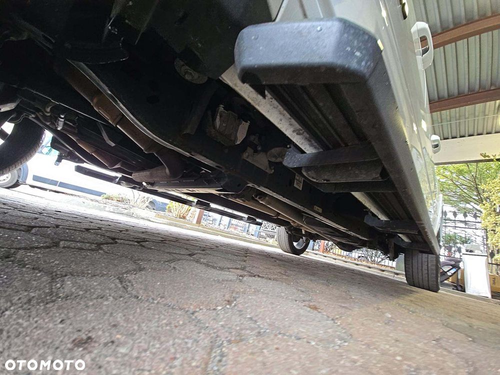 RAM 1500 5.7 eTorque Crew Cab Shortbed Laramie Black - 17