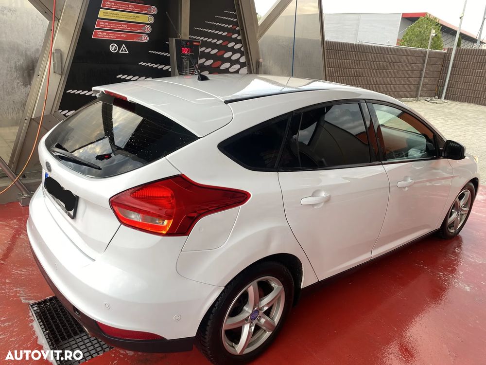 Ford Focus - 6