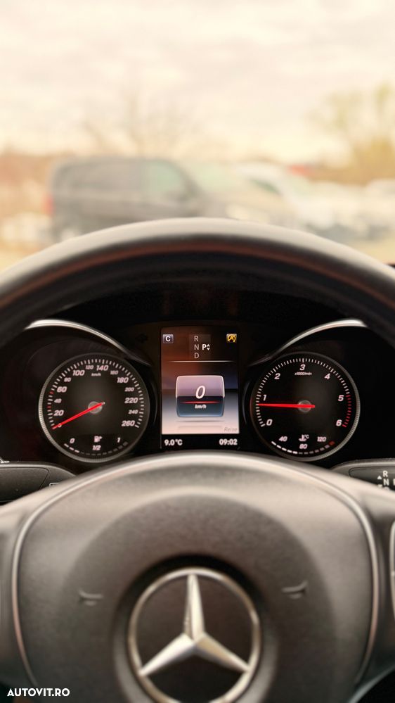 Mercedes-Benz C 220 d 4Matic 7G-TRONIC Avantgarde - 31