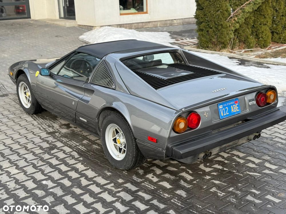 Ferrari 308 - 11