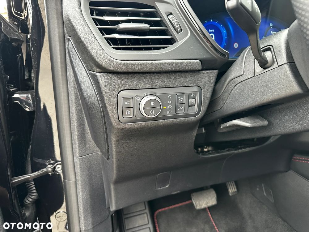 Ford Kuga - 16