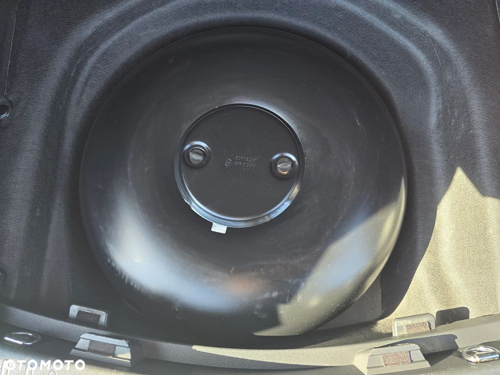 Toyota Corolla 1.8 Hybrid GPF Comfort - 34