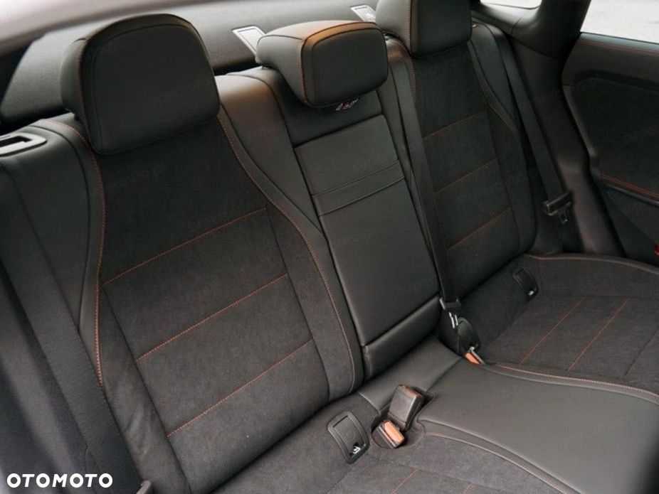 Mercedes-Benz CLA 200 mHEV 8G-DCT - 15