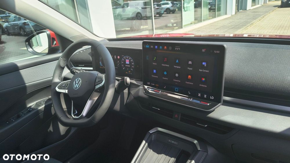 Volkswagen T-Roc - 32