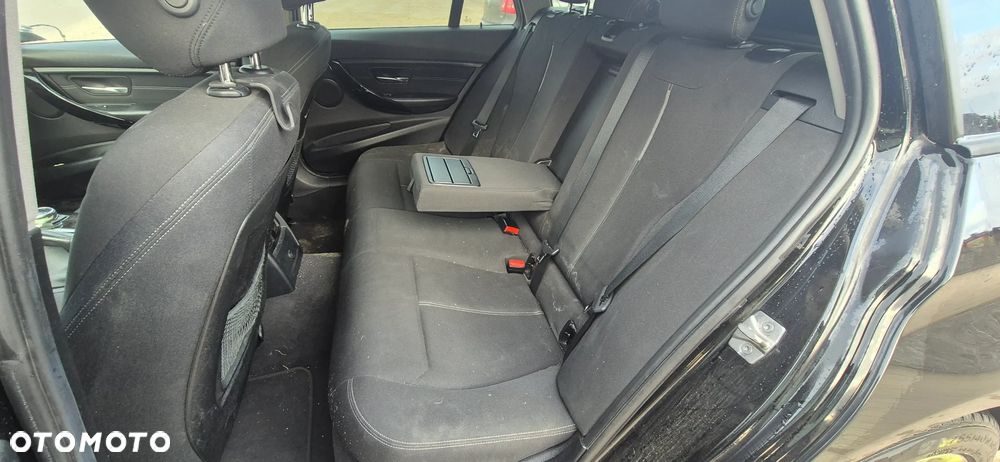 BMW Seria 3 - 22