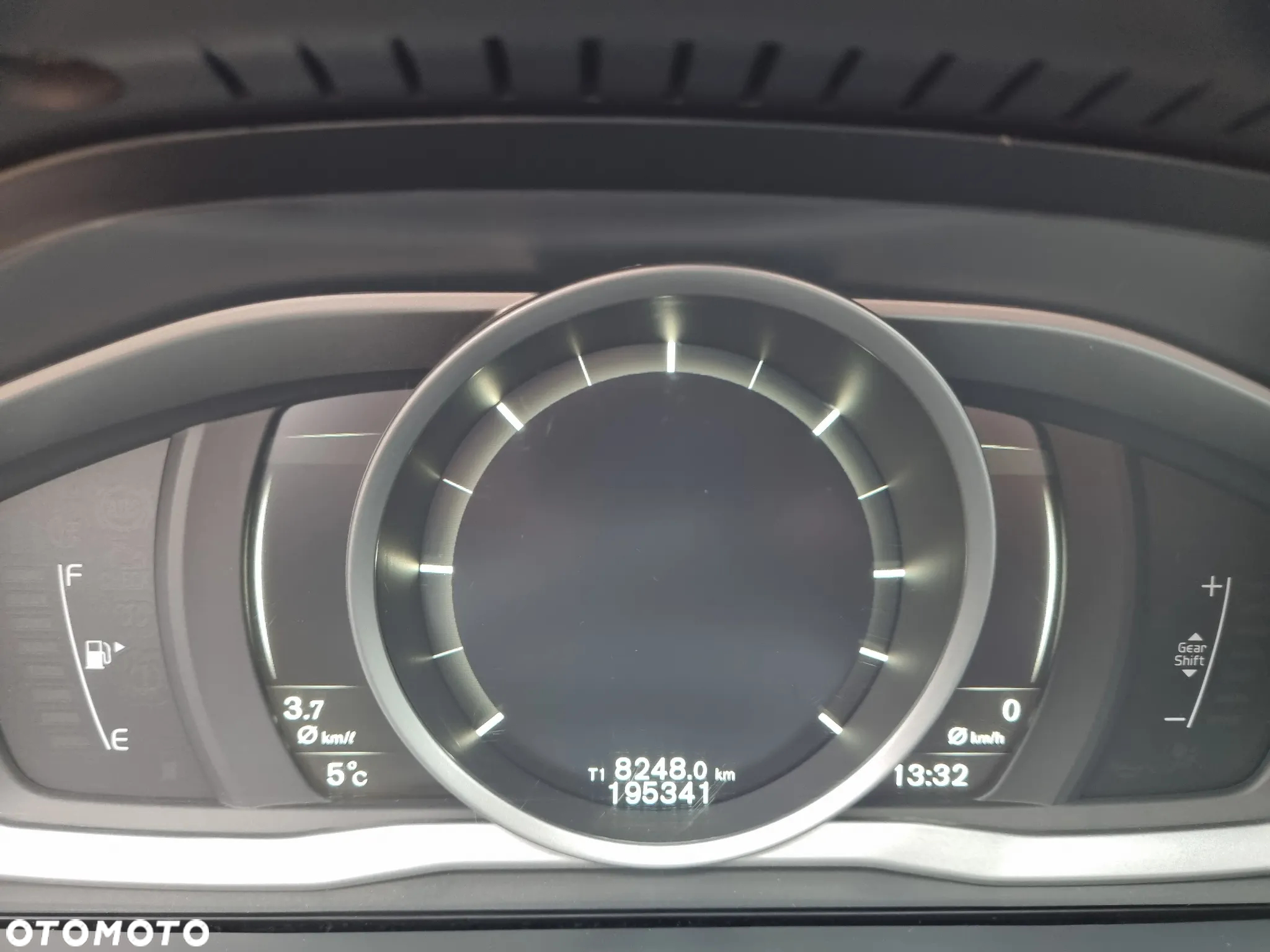 Volvo V60 D2 Drive-E Momentum - 35