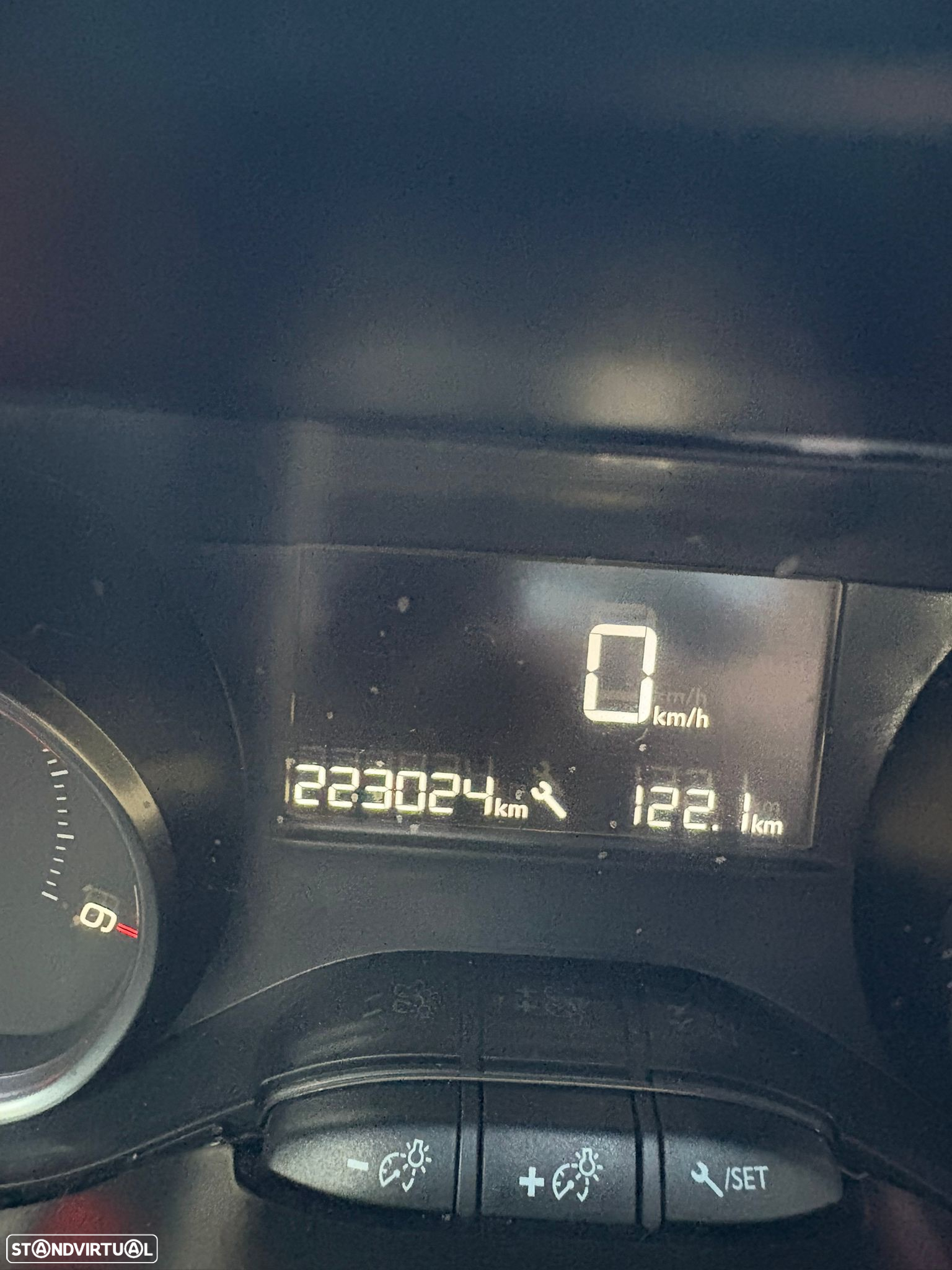 Peugeot 2008 1.5 BlueHDi Style - 16