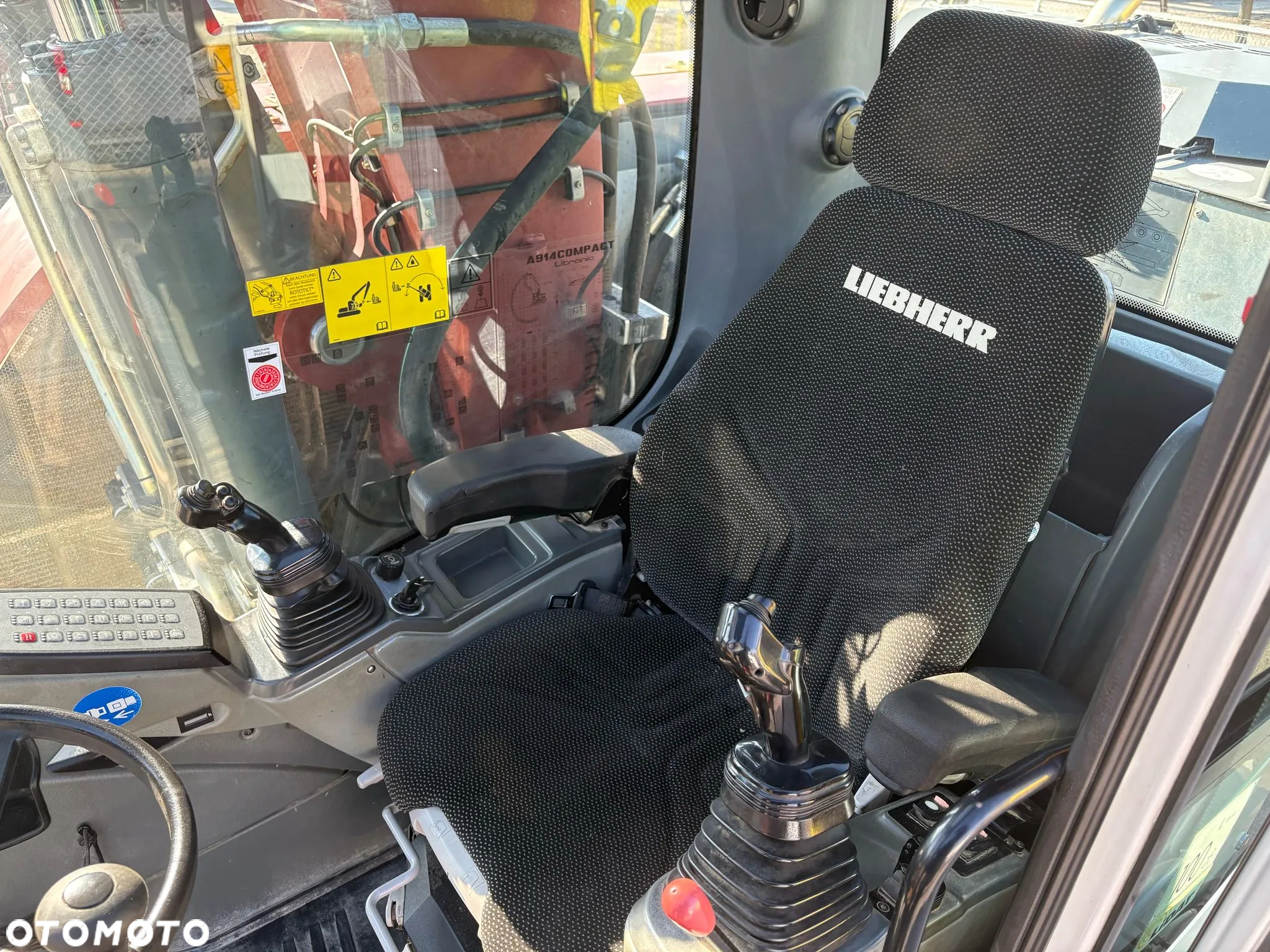Liebherr A 914 Compact Rototilt R4 - 14
