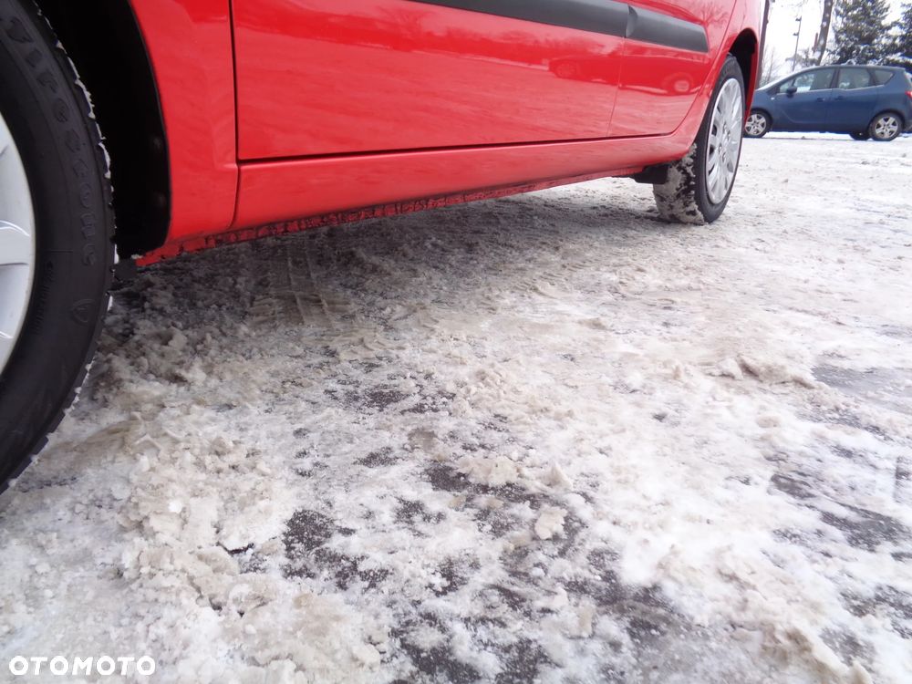 Hyundai i10 1.1 Premium - 17