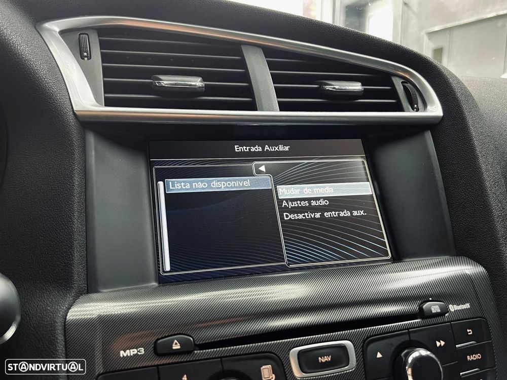 Citroën C4 e-HDi 115 ETG6 Exclusive - 26