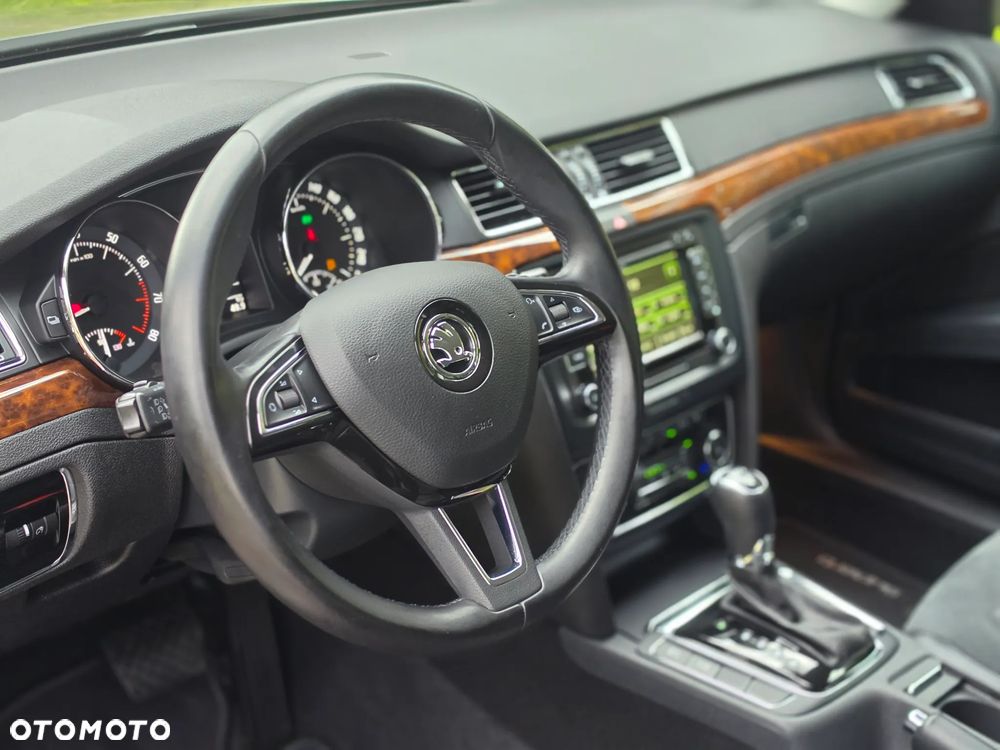 Skoda Superb 2.0 TSI DSG Elegance - 37