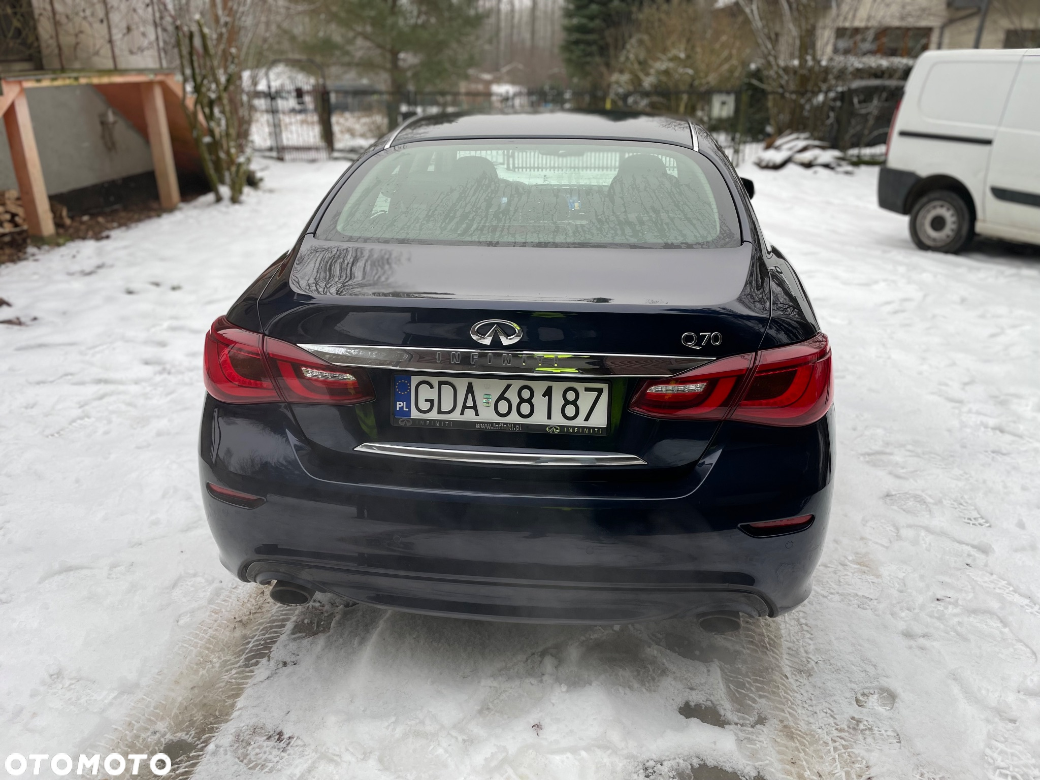 Infiniti Q70 Hybrid Premium Tech - 3