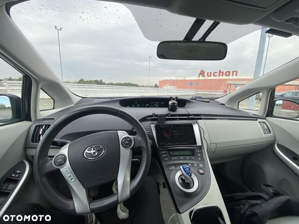 Toyota Prius - 5