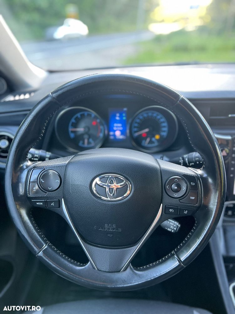 Toyota Auris 1.2 Turbo Executive - 7