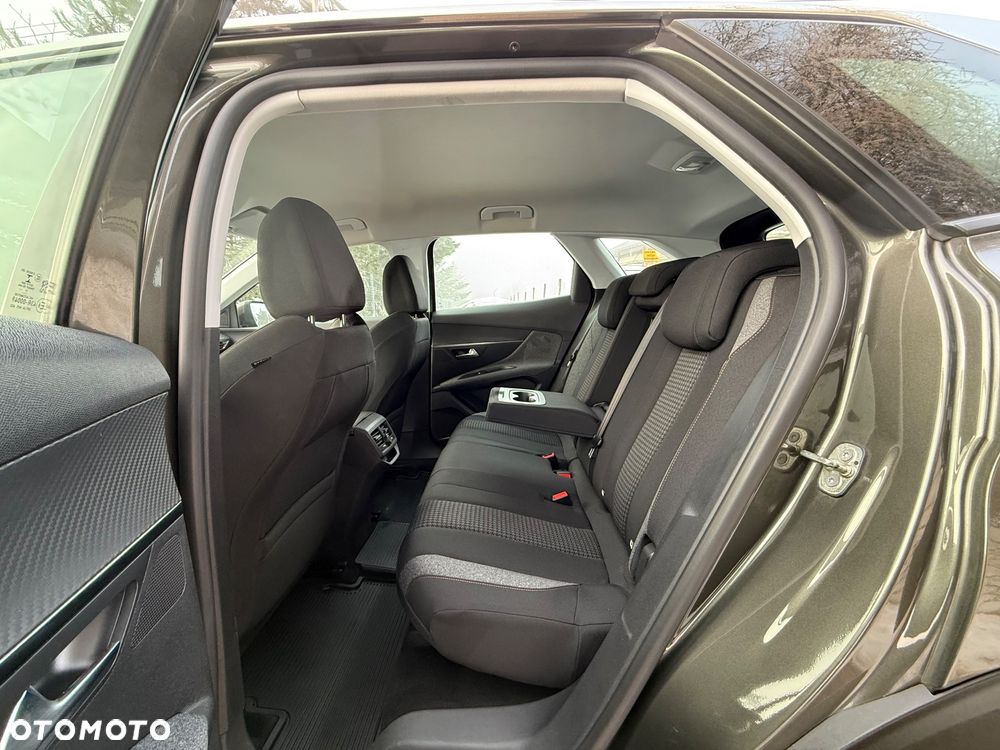 Peugeot 3008 1.2 PureTech Active S&S - 23