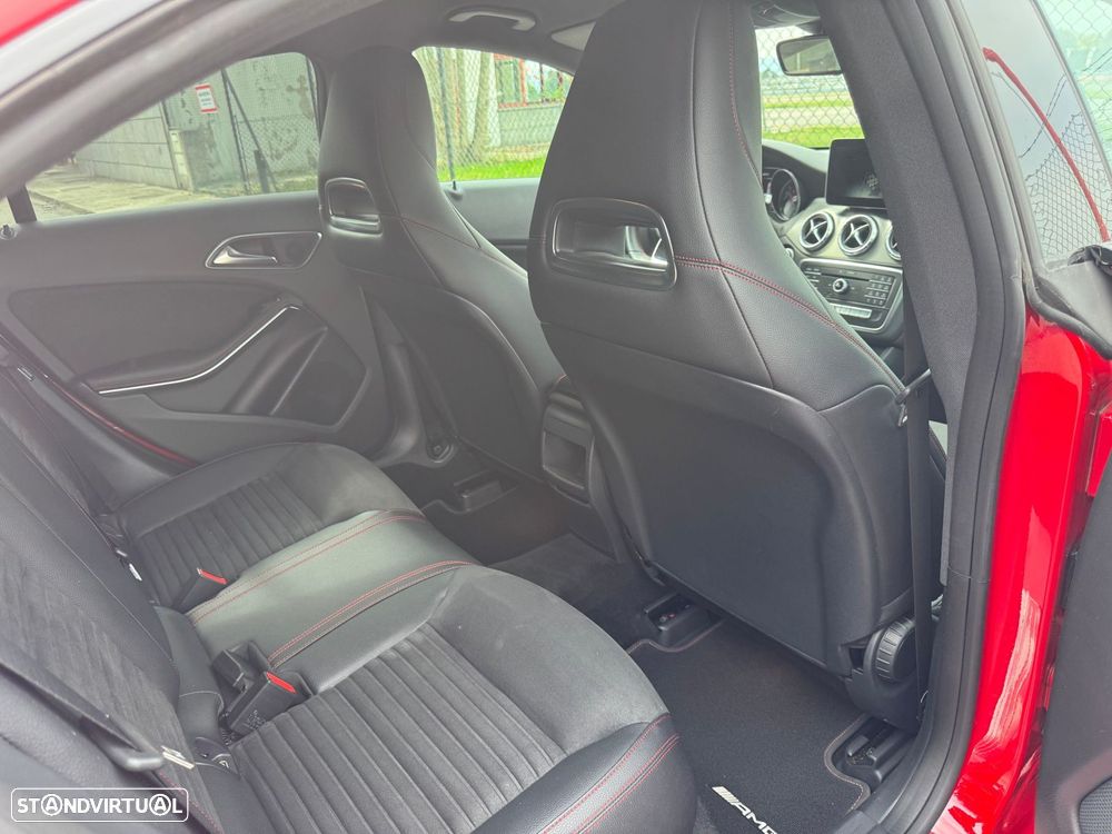 Mercedes-Benz CLA 220 d AMG Line Aut. — fotografia 19