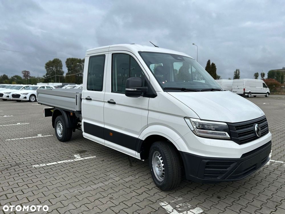 Volkswagen Crafter VOLKSWAGEN Crafter 35 Skrzyniowy z podwójną kabiną silnik: 2,0 l EU6 SCR 177 KM / skrzynia biegów: 4MOTION automatyczna 8-biegowa rozstaw osi: 3640 mm - 3