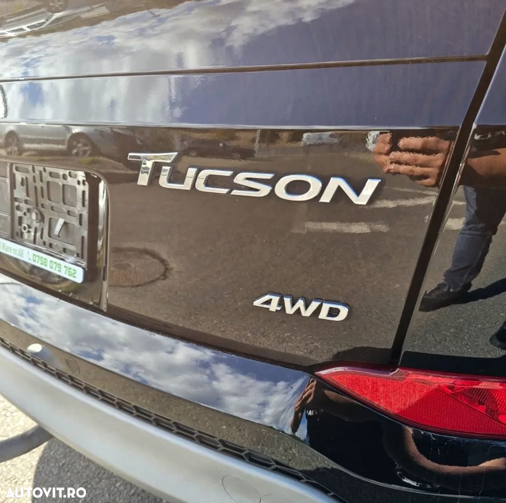 Hyundai Tucson 2.0 CRDI 4WD Advantage - 16