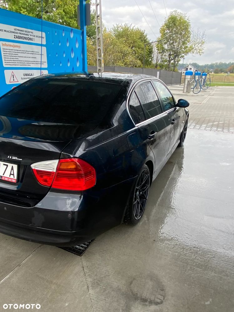 BMW Seria 3 325i - 6