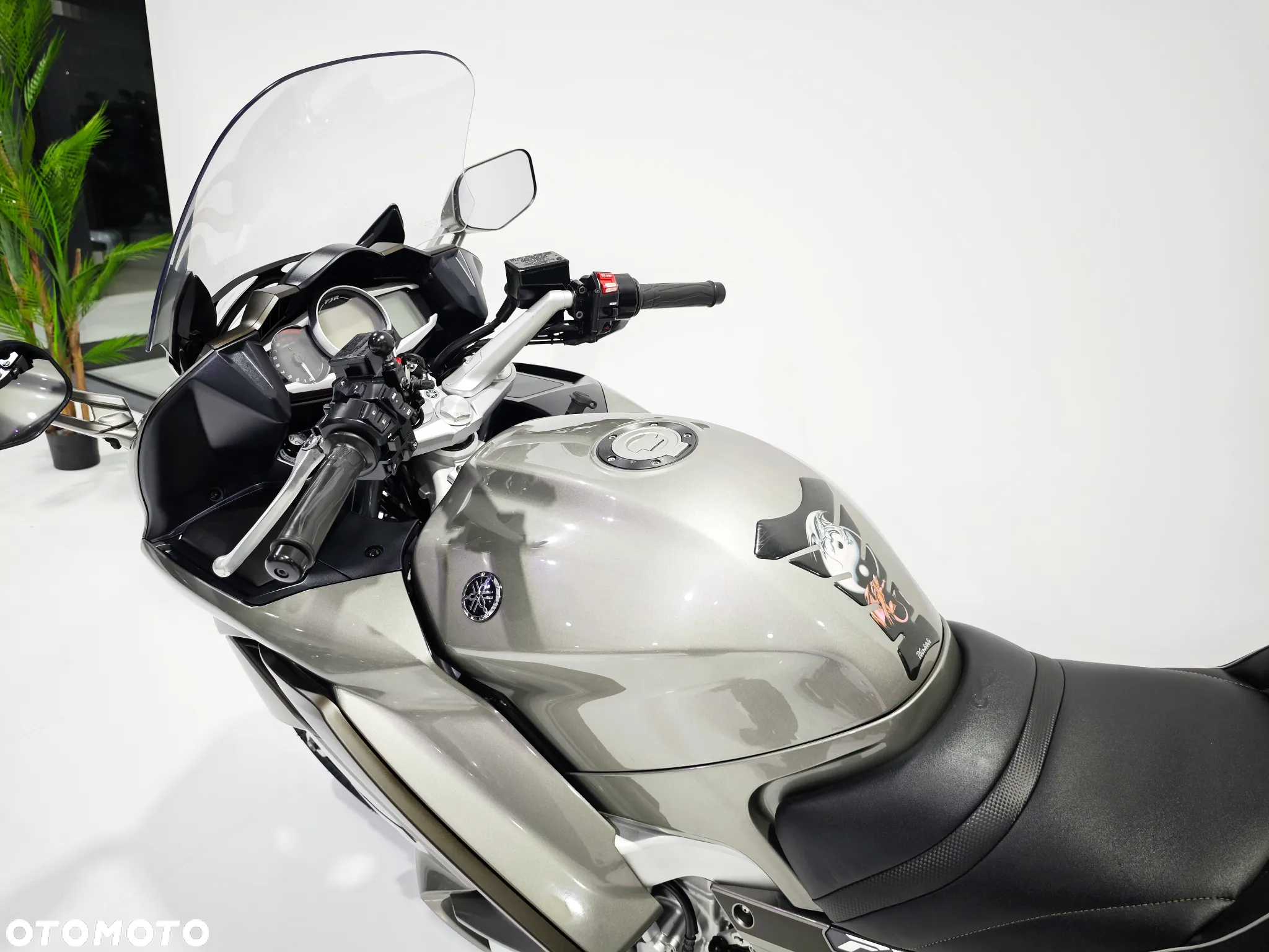 Yamaha FJR - 26