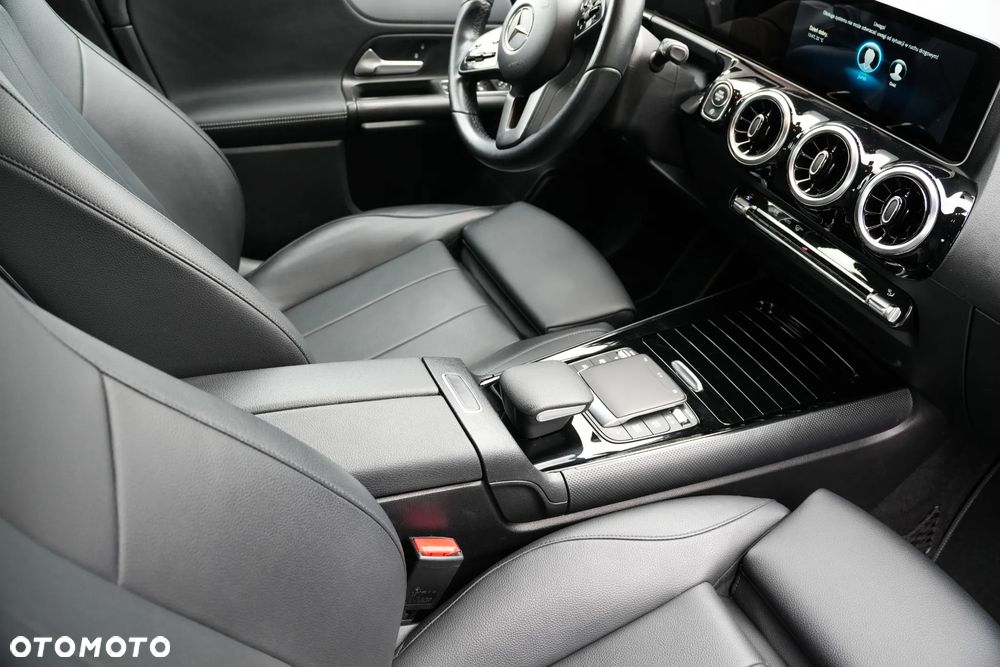 Mercedes-Benz GLA 200 Business Edition - 20