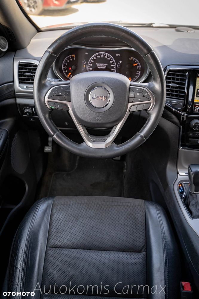 Jeep Grand Cherokee - 19