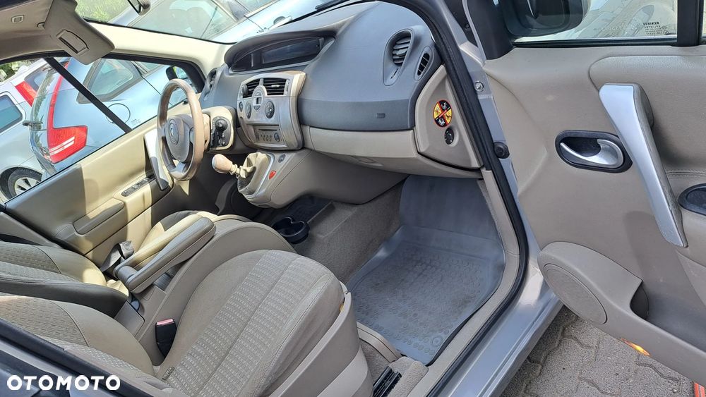 Renault Grand Scenic - 7