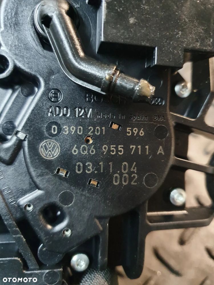 VW POLO 9N MECHANIZM WYCIERACZKI TYŁ 6Q6955711A - 3