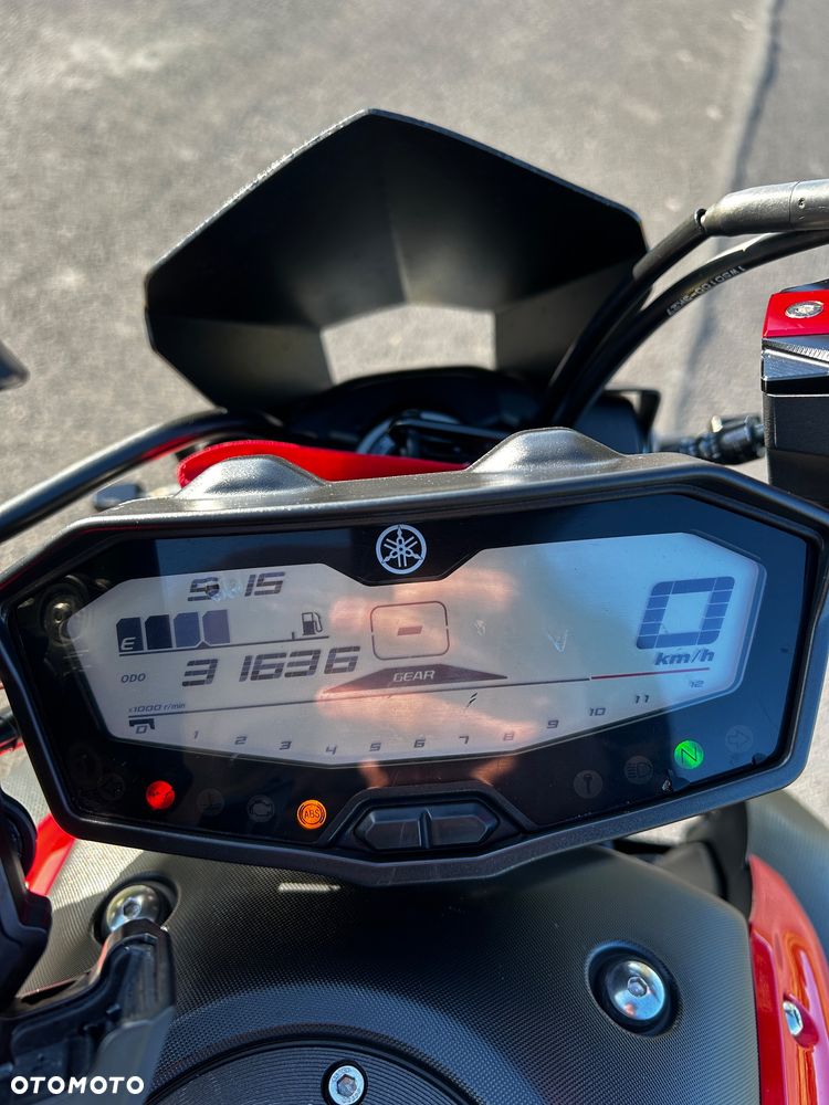 Yamaha MT - 12