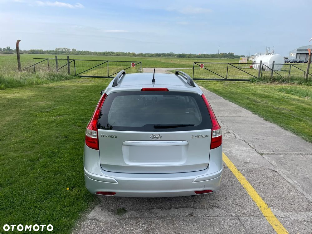 Hyundai i30 i30cw 1.4 Edition Plus - 13