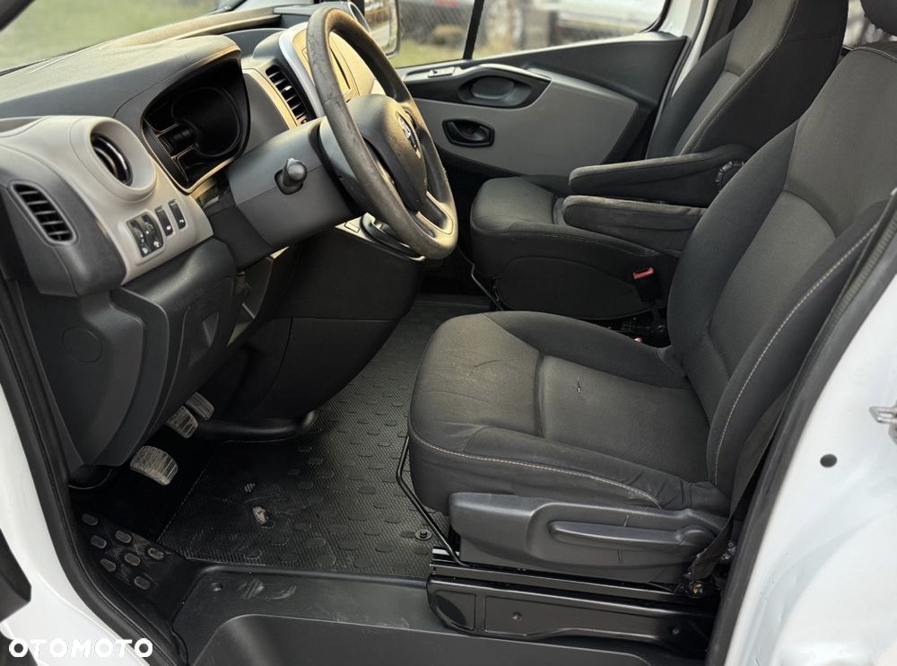 Renault Trafic - 9