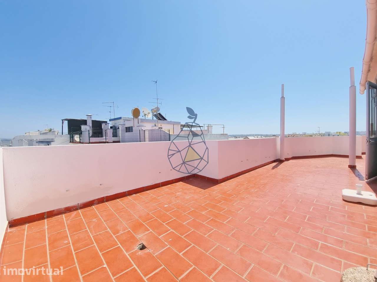 Arrendamento Anual  Penthouse T2 com terraço em Portimão - Grande imagem: 2/24