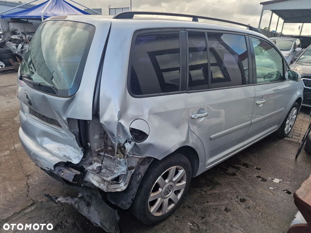 Volkswagen Touran 2006r 92KW 1.9d Cały na części - 3