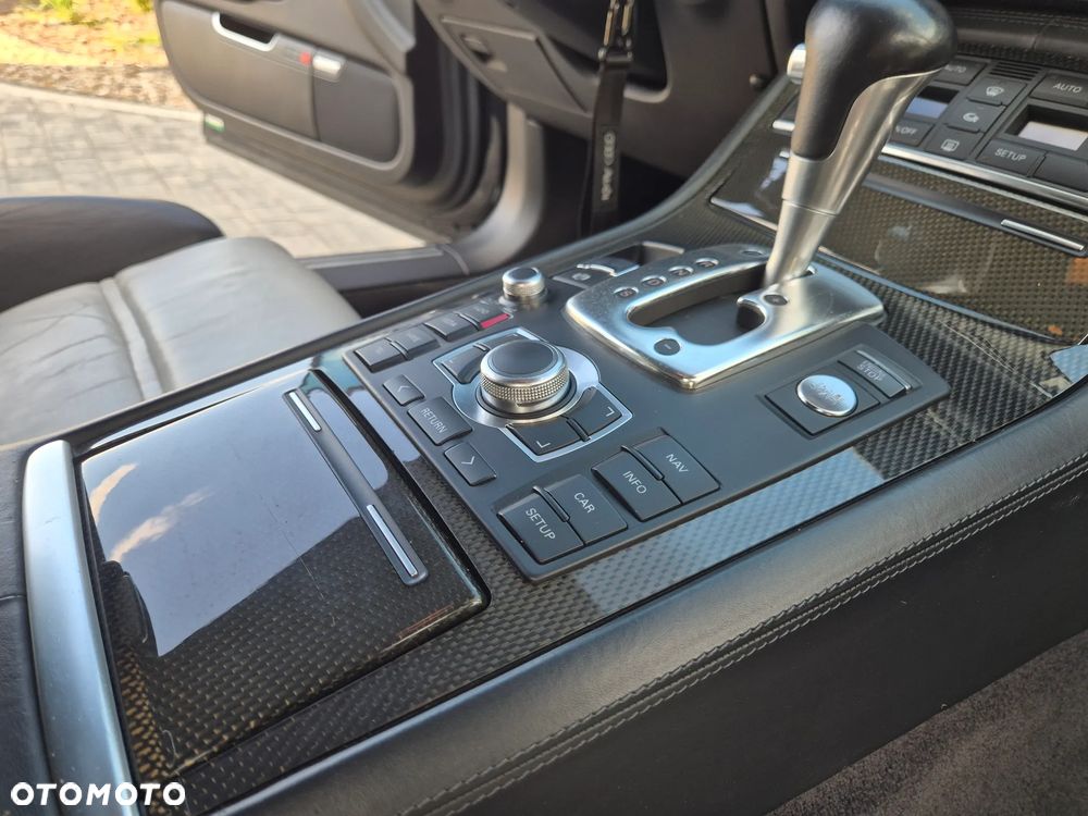 Audi S8 5.2 FSI Quattro - 35