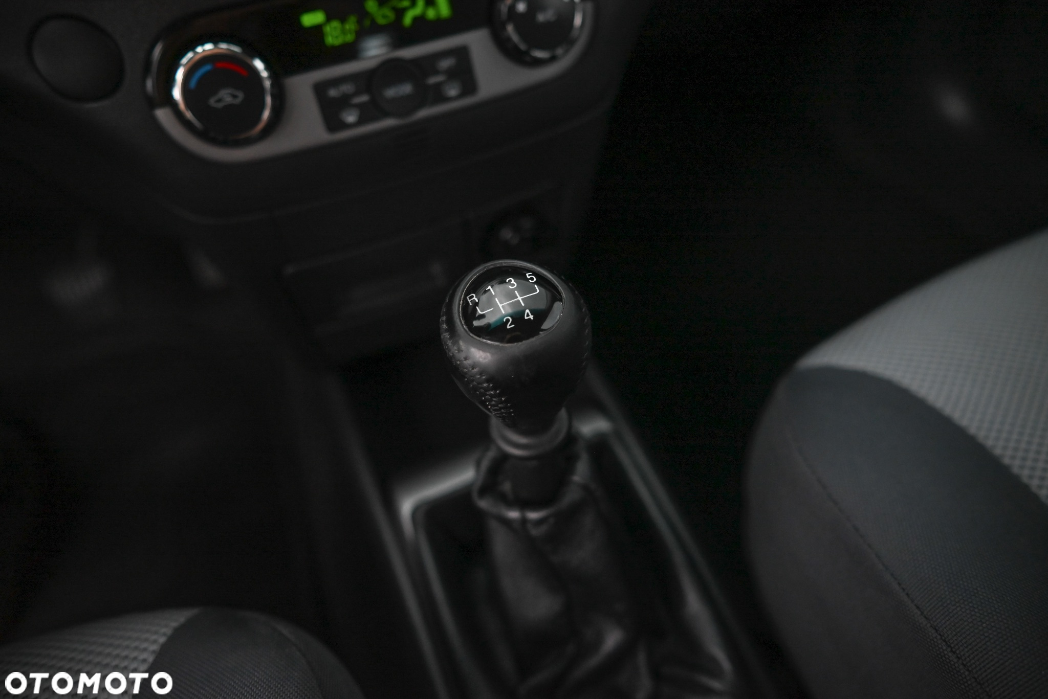 Chevrolet Aveo 1.4 16V LT - 14