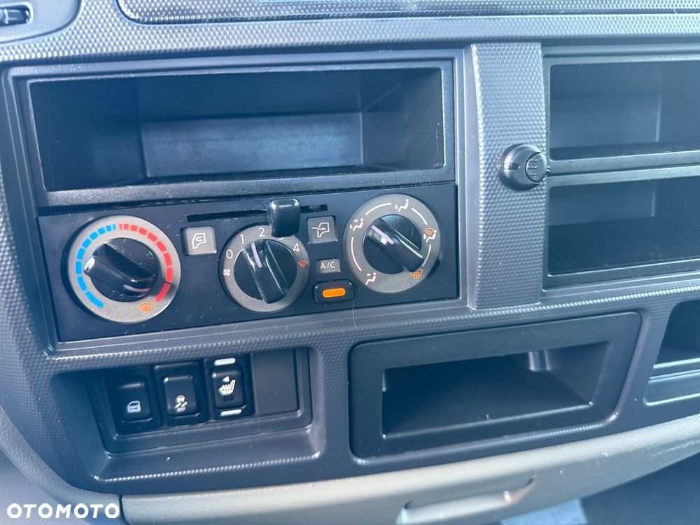 Nissan NT400 CABSTAR Kiper Wywrotka - 30