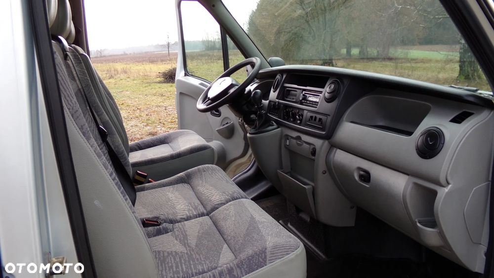 Renault MASTER 2.5 120KM KLIMA * WEBASTO * WINDA * WZOROWY STAN ! - 18