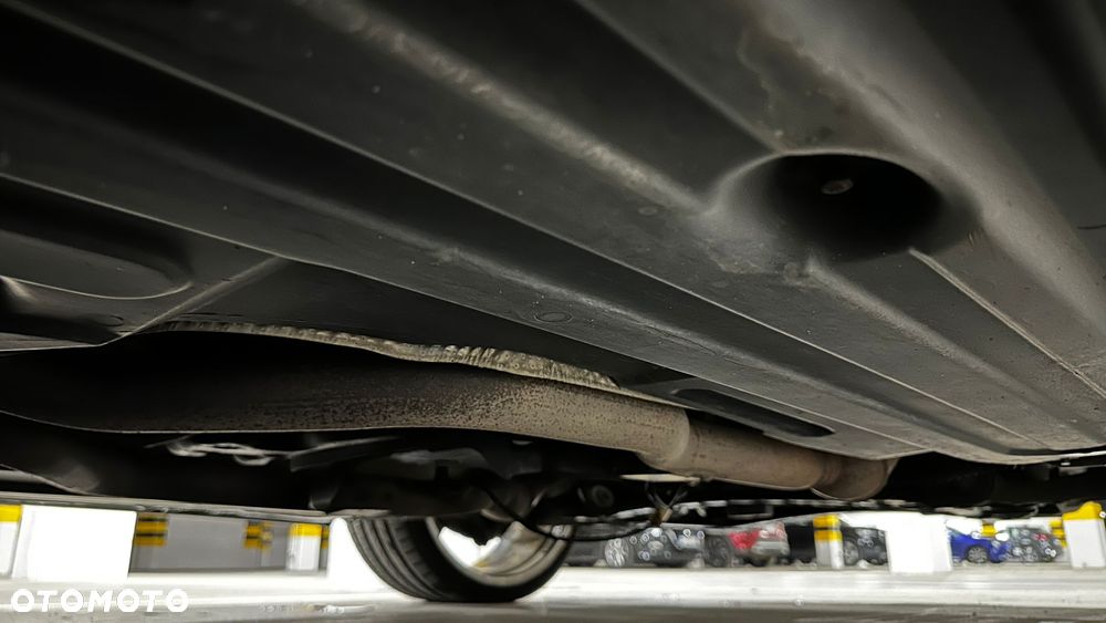 Mercedes-Benz Klasa E 500 4-Matic Elegance - 25