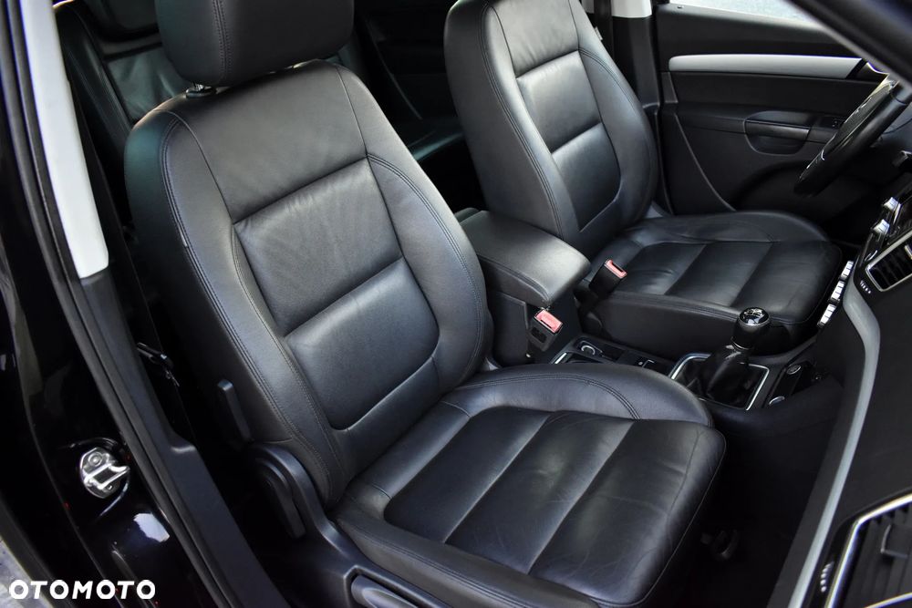 Volkswagen Sharan 2.0 TDI Highline - 36
