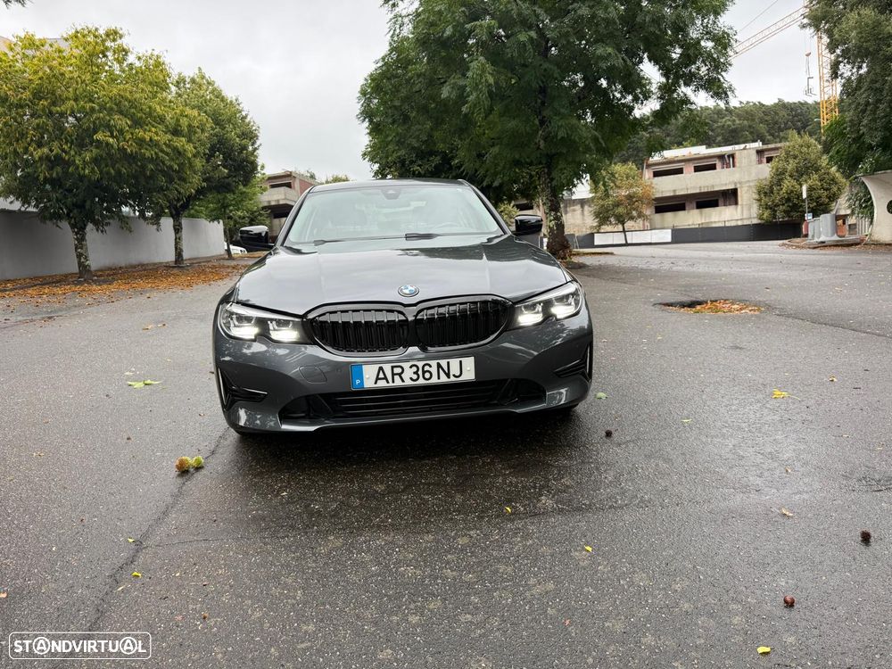 BMW 318 d Auto - 2
